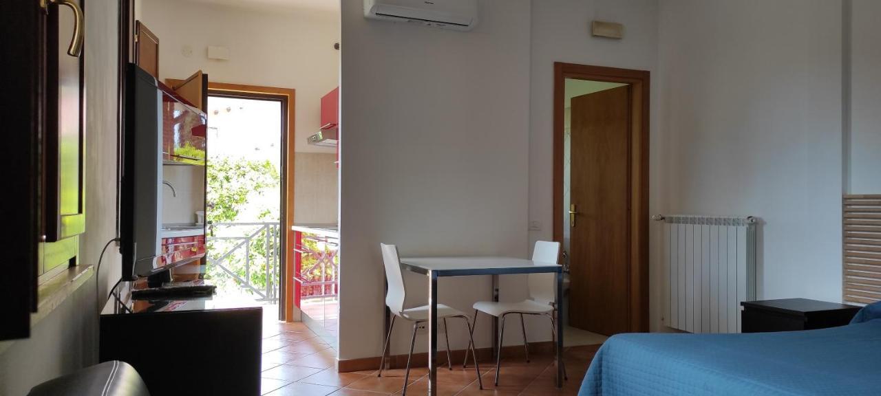 Villa Smeraldo Roma Infernetto ภายนอก รูปภาพ