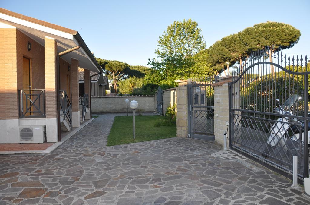 Villa Smeraldo Roma Infernetto ภายนอก รูปภาพ